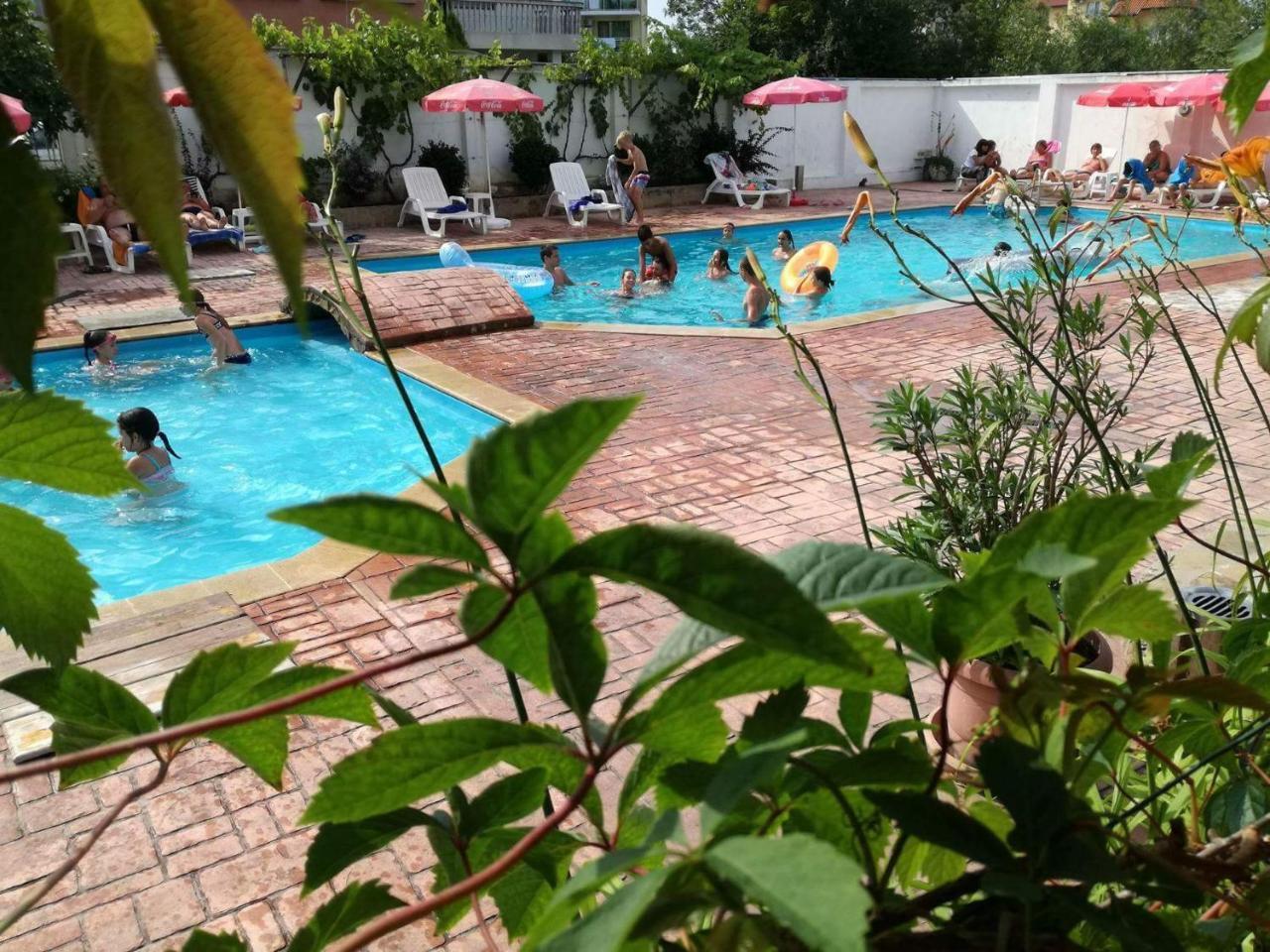 Alba Family Club Hotel Primorsko Exteriér fotografie